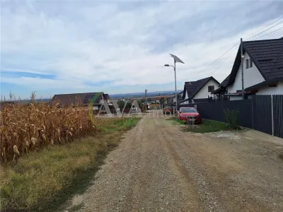Teren 2.700 mp – 700 mp intravilan | zona Margineni - Bacau