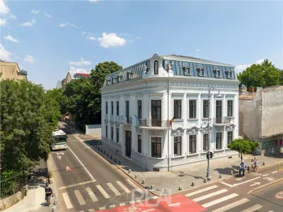 Inchiriere spatiu in mansarda Calea Victoriei - Bucuresti