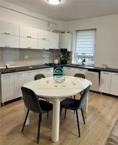 Apartament cu 2 camere de inchiriat, cu loc de parcare, complex Maurer - Targu Mures
