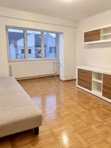 Modern, 2 Camere, Decomandat, Centrala Proprie, Clima - foto 2