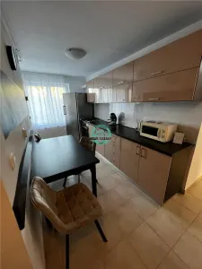 Apartament cu 4 camere de inchiriat, la 5 minute de UMF in 7 Noiembrie - foto 2