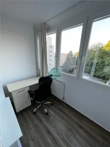 Apartament cu 4 camere de inchiriat, la 5 minute de UMF in 7 Noiembrie - foto 9