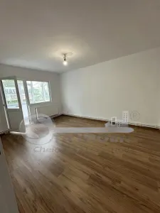 Apartament cu 4 camere renovat complet, etaj 1, Dacia - foto 2