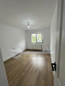 Apartament cu 4 camere renovat complet, etaj 1, Dacia - foto 4