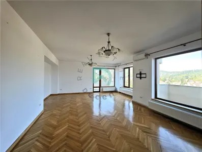 Închiriez 3 camere, Centrul Istoric, Brașov - foto 2