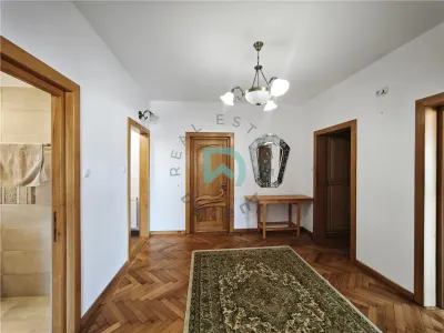 Închiriez 3 camere, Centrul Istoric, Brașov - foto 20