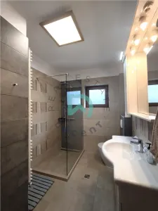 Închiriez 3 camere, Centrul Istoric, Brașov - foto 25