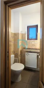Închiriez 3 camere, Centrul Istoric, Brașov - foto 26