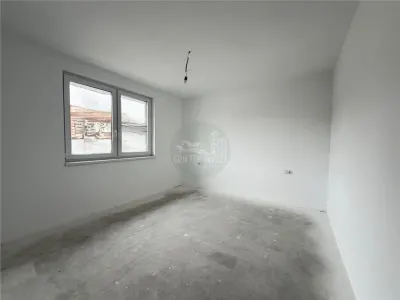Casa individuala 4 camere 3 bai 280mp teren zona Gusterita - foto 11