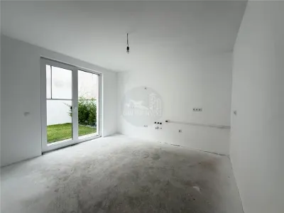 Casa individuala 4 camere 3 bai 280mp teren zona Gusterita - foto 10