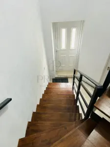 Apartament 4 camere | 100 mp | 3 dormitoare | La casa | Zona Balcescu | 2 bai | Intrare separata | Aproape de universitati - foto 8