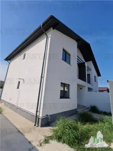 Vila individuala cuplata 4+ camere s+p+1+m, cu incalzire in pardoseala si toate utilitatile  zona  Prelungirea Ghencea Cartierul Latin - Bragadiru