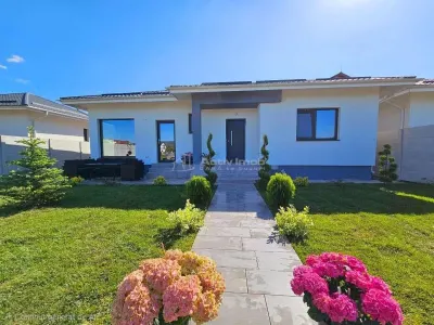 Casa 4 camere - Domnesti - Str. Fagului - Domnesti