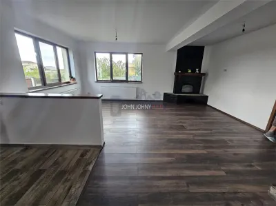 Casă/Vilă spațioasă cu etaj și garaj – Preț: 250.000 € - foto 8