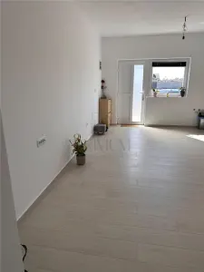 APARTAMENT SAD 2 CAMERE MOSNITA NOUA INCALZIRE IN PARDOSEALA POD TERASA PARCARE - foto 6
