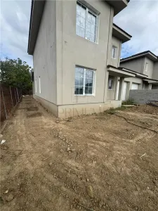 Casa spațioasa – 4 Dormitoare – Despartita prin Garaj (140 mp utili, 400 mp teren, Asfalt) - foto 7