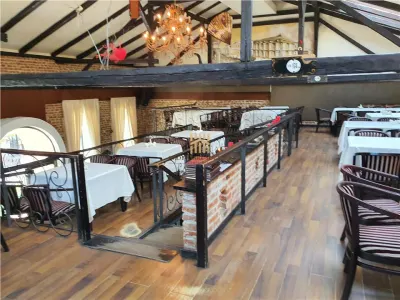 Investitie | Restaurant cu gradina de vara Old Times! - foto 9