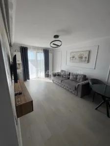 Inchiriere Apart 2 camere White Tower - Ploiesti