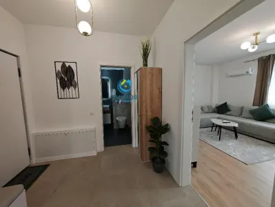 Inchiriem Apartament 3 Camere, Tip Studio, Modern, Tractorul - foto 14