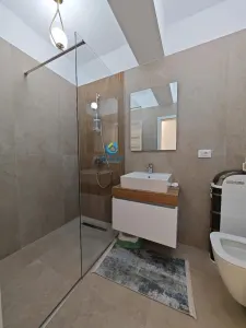 Inchiriem Apartament 3 Camere, Tip Studio, Modern, Tractorul - foto 21