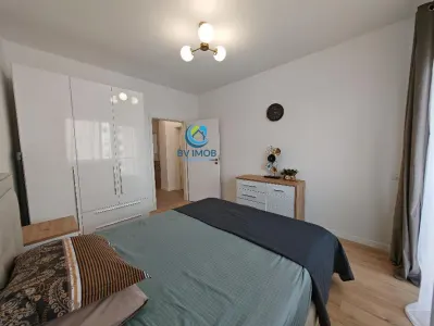 Inchiriem Apartament 3 Camere, Tip Studio, Modern, Tractorul - foto 28