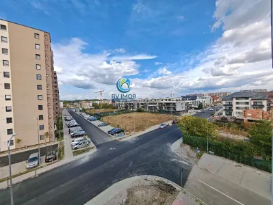 Inchiriem Apartament 3 Camere, Tip Studio, Modern, Tractorul - foto 33