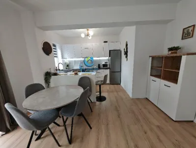 Inchiriem Apartament 3 Camere, Tip Studio, Modern, Tractorul - foto 6
