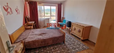 Apartament 3 camere de vanzare zona Centru - foto 2