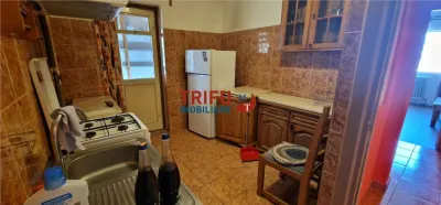 Apartament 3 camere de vanzare zona Centru - foto 8