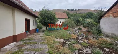 Casa la tara cu 1437mp teren - foto 2