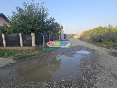 Sabareni Teren 850 mp dubla deschidere Str Viilor - foto 2