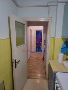 Apartament cu doua camere decomandat Pacurari - foto 5