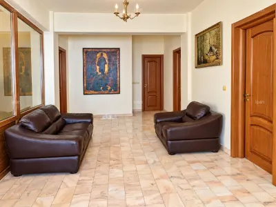 Vila individuala 770 mp construiti, 3 apartamente, garaj 3 masini – Timpuri Noi - foto 13