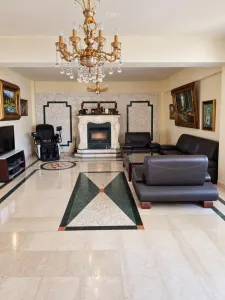 Vila individuala 770 mp construiti, 3 apartamente, garaj 3 masini – Timpuri Noi - foto 3