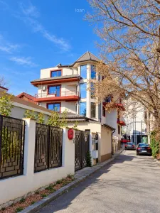 Vila individuala 770 mp construiti, 3 apartamente, garaj 3 masini – Timpuri Noi - foto 5
