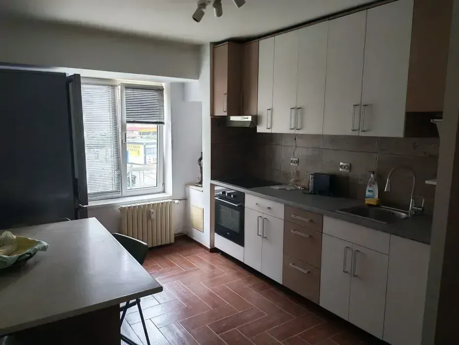 PROPRIETAR,ofer spre inchiriere, apartament cu 2 camere,decomandat,54 mp,Calea Calarasi,vis a vis,de Facultatea Hyperion - Bucuresti
