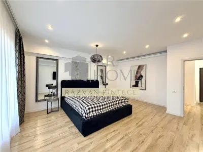 Apartament 3 camere 100 mp, de lux, ultracentral Ploiesti - foto 13