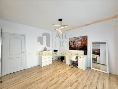 Apartament 3 camere 100 mp, de lux, ultracentral Ploiesti - foto 9