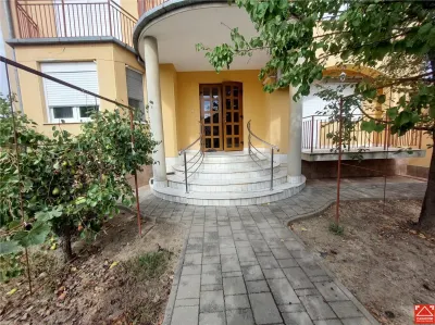 Casa spatioasa langa Spitalul Judetean - Arad