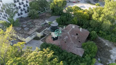 Vand fostul BAR ORIENT din MAMAIA avand teren 4371m, langa Vila Regala ( Regina Maria) - foto 16