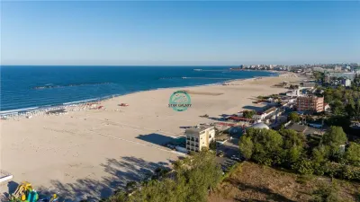 Vand fostul BAR ORIENT din MAMAIA avand teren 4371m, langa Vila Regala ( Regina Maria) - foto 23
