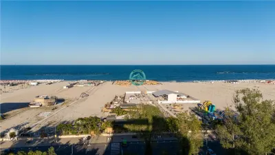 Vand fostul BAR ORIENT din MAMAIA avand teren 4371m, langa Vila Regala ( Regina Maria) - foto 24