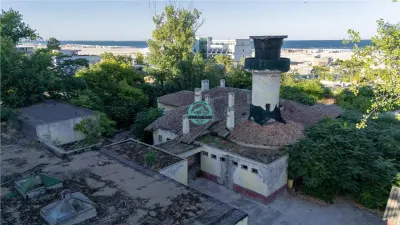 Vand fostul BAR ORIENT din MAMAIA avand teren 4371m, langa Vila Regala ( Regina Maria) - foto 4