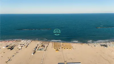 Vand fostul BAR ORIENT din MAMAIA avand teren 4371m, langa Vila Regala ( Regina Maria) - foto 9
