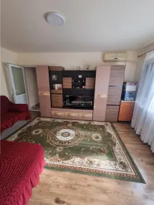 Apartament 2 camere et 2 zona 300  Cuza Voda langa Pompieri - foto 4