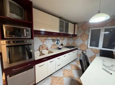 Inchiriere Apartament 2 Camere Decomandat Aparatorii Patriei-Soldanului - foto 2