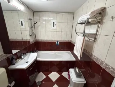Inchiriere Apartament 2 Camere Decomandat Aparatorii Patriei-Soldanului - foto 4