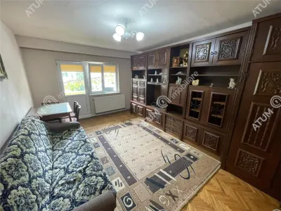 De inchiriat apartament cu 3 camere decomandate si 2 balcoane din zona Turnisor Sibiu - foto 2