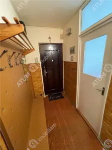 De inchiriat apartament cu 3 camere decomandate si 2 balcoane din zona Turnisor Sibiu - foto 12