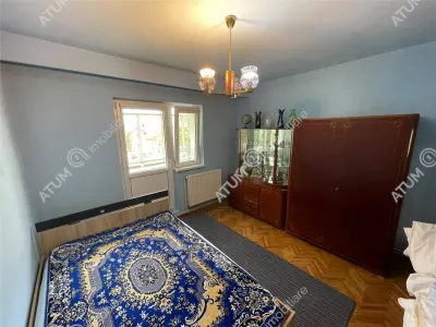 De inchiriat apartament cu 3 camere decomandate si 2 balcoane din zona Turnisor Sibiu - foto 6